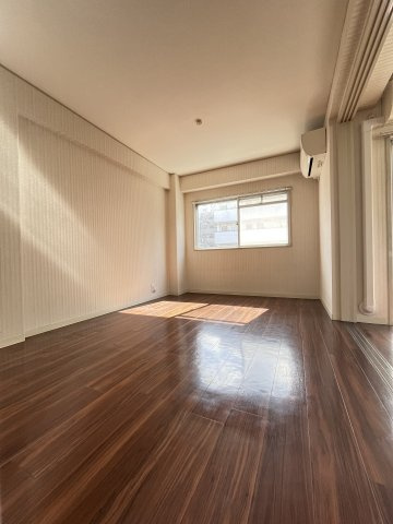 大阪市城東区蒲生１丁目の賃貸マンションの居間・リビング
