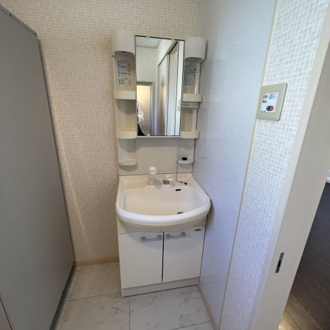 ショコラの洗面所|スペースが確保できる洗面所です