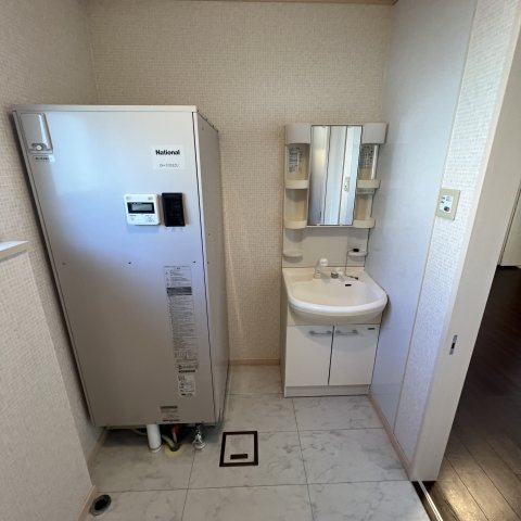 ショコラの洗面所|脱衣スペースもあります