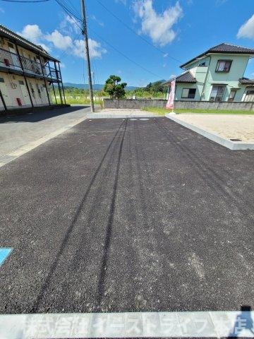 【新築戸建】平下平窪第5※子育て支援対象※の駐車場|7号棟駐車場　4台駐車可能（車種による）