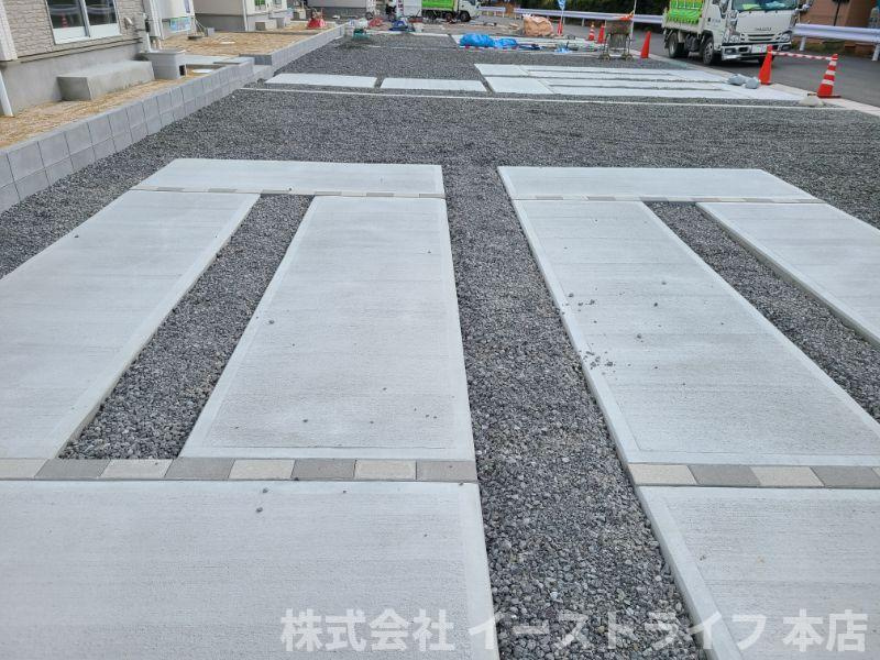 【新築戸建】残り1棟！好間町上好間3期5棟の駐車場|1号棟駐車場　舗装された駐車場は雨の日でも足元があまり汚れません！