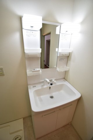 グラシィオ長岡の独立洗面台|独立洗面化粧台付き