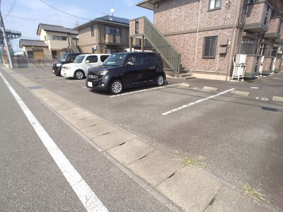 【駐車場】 | メゾン ソニアB