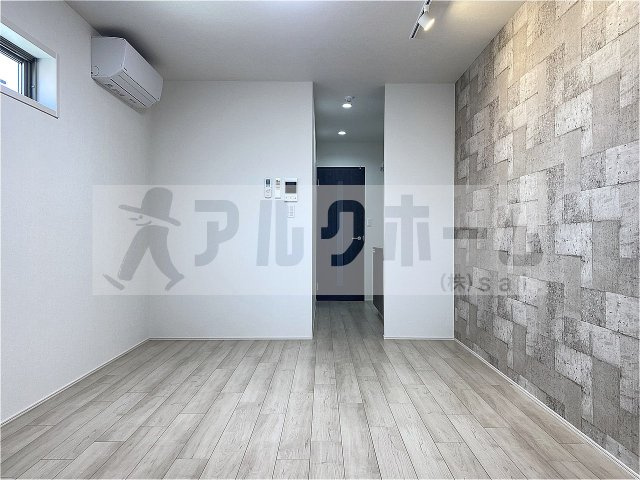 シャルムコートの居間・リビング