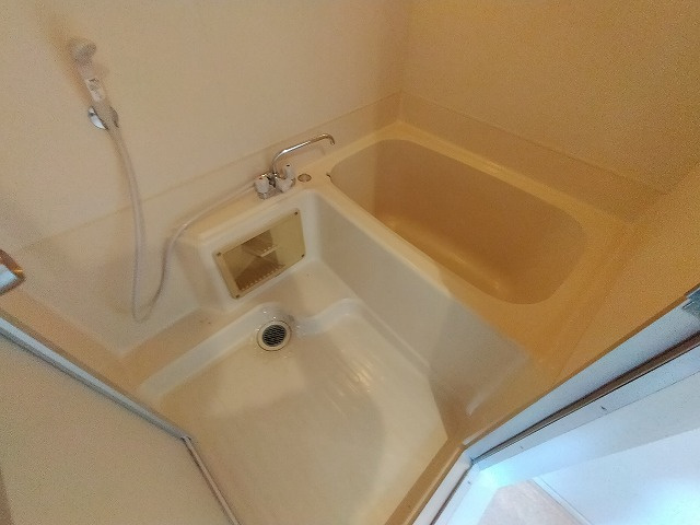 神戸市兵庫区駅南通２丁目の賃貸マンションの浴室