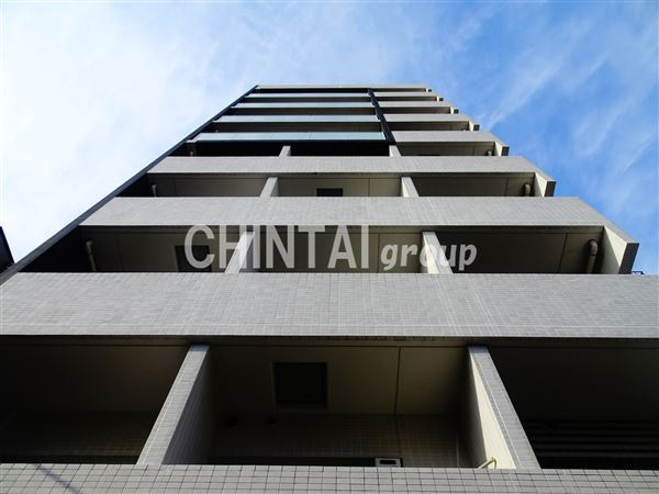 スカイコートパレス明大前の外観