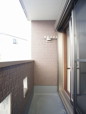 【バルコニー】 | グリーンガーデンⅡ | お洗濯物がたくさん干せます♪