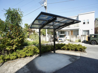 【その他共用部分】 | グリーンガーデンⅡ | 屋根付きの駐輪場があります♪