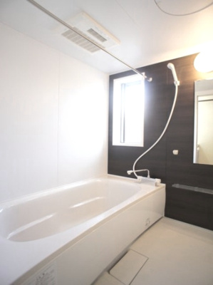 【浴室】 | グリーンガーデンⅡ | 浴室換気乾燥機追い焚き機能付きです♪