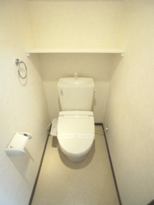 【トイレ】 | グリーンガーデンⅡ | 温水洗浄暖房便座機能付きです♪
