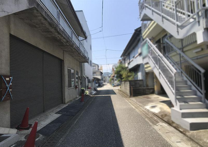 高知市桟橋通3丁目　売土地の前面道路含む現地写真