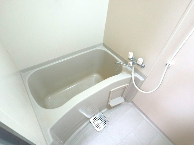 米満ハイツⅠ号棟の浴室