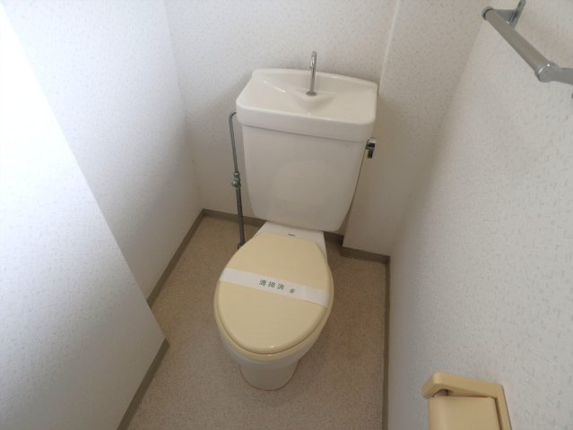 東広島市八本松町米満のアパートのトイレ