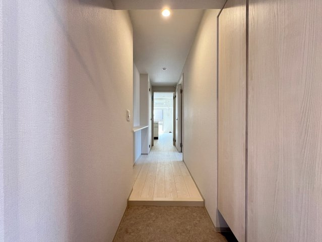 DAIYA STORK 阿波座の玄関