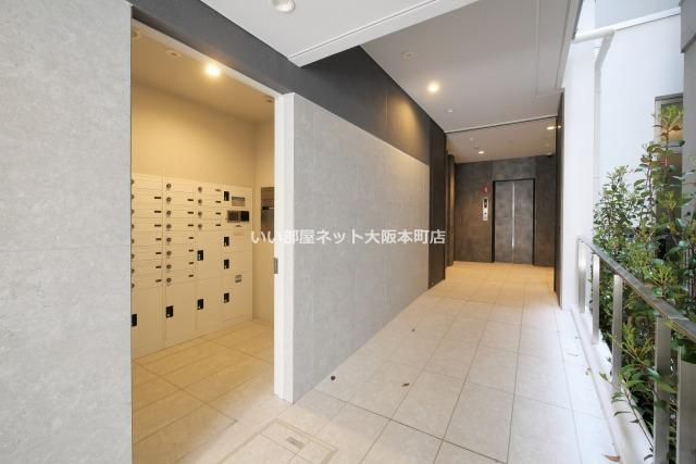 DAIYA STORK 阿波座のロビー