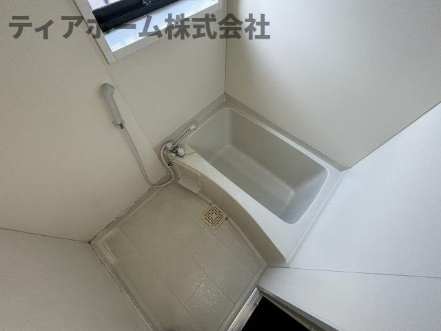 橿原市大軽町のアパートの浴室|日々の暮らしに欠かせないお風呂です