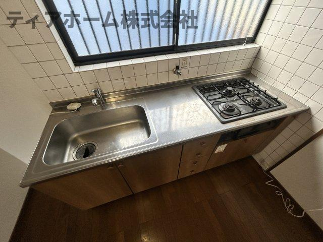 橿原市大軽町のアパートのキッチン|使いやすいキッチンです