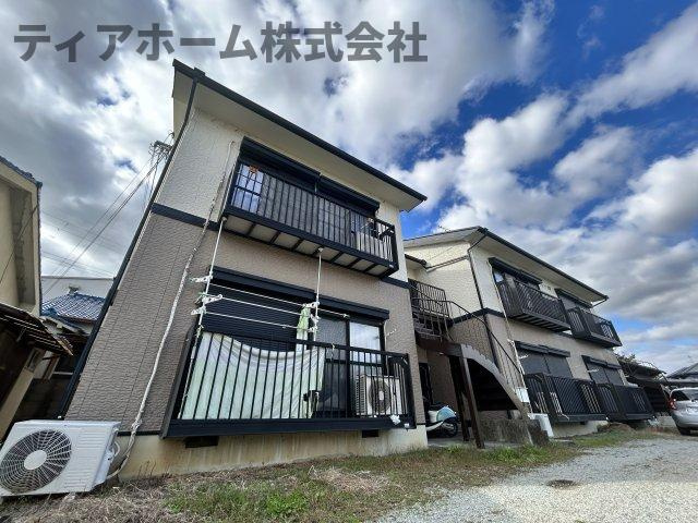 橿原市大軽町のアパート