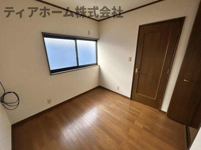 橿原市大軽町のアパートの洋室|きれいな洋室です