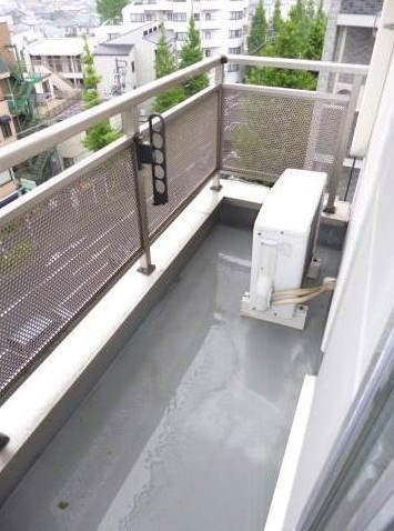 クレール上荻のバルコニー