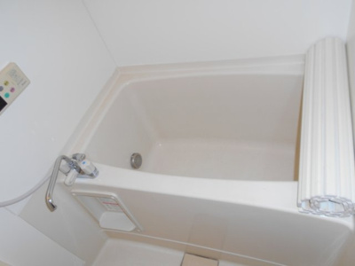 【浴室】 | リヴェール高沢 Ａ/Ｂ | 浴槽