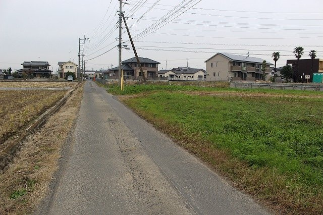 筑西市稲野辺の前面道路含む現地写真|現地（2017年11月撮影）