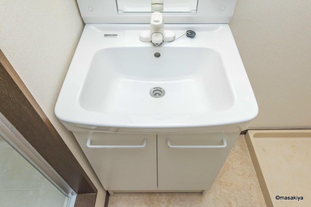 カーサ稲葉の洗面所|洗面・脱衣
室内の写真は同じ建物内の別のお部屋の物です。