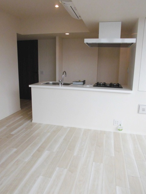 プライムメゾン本郷の居間・リビング|※写真は同タイプの別室になります