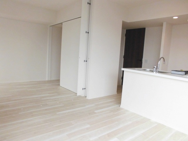 プライムメゾン本郷の居間・リビング|※写真は同タイプの別室になります