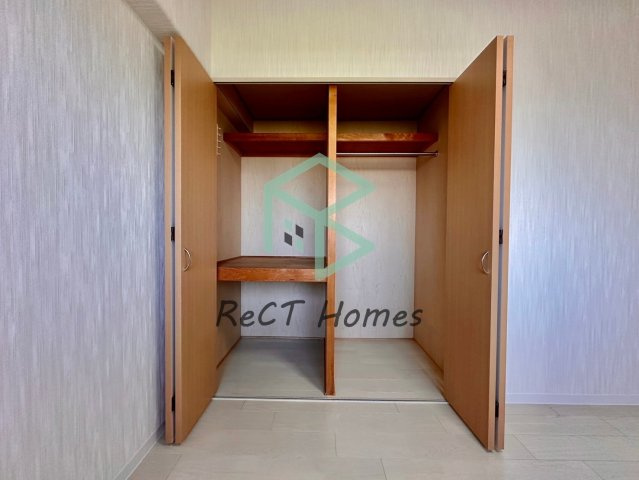 クリーンピア飾磨かまえの玄関