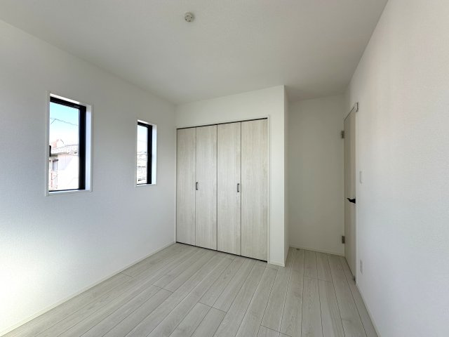 高知市介良乙７期２棟 2号棟の洋室|2号棟