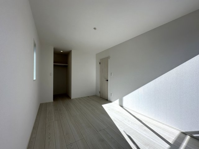 高知市介良乙７期２棟 2号棟の洋室|2号棟