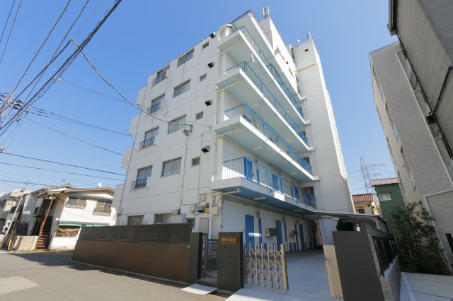 リバーサイドハイツの外観