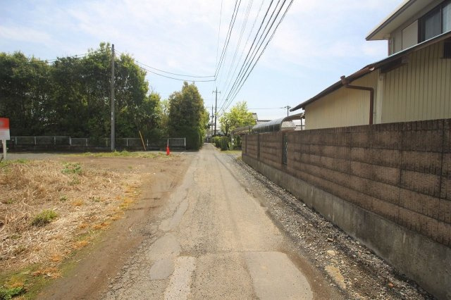 《分譲地》栃木市今泉町1丁目　全2区画の前面道路含む現地写真|西側道路（2023年4月撮影）