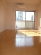 ルミエール（千葉）の居間・リビング