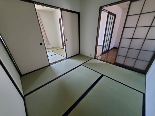 アーバンたわらⅡの和室