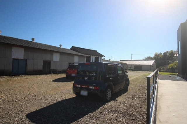 小山市三拝川岸の外観|現地を北西から撮影