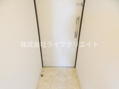 【玄関】 | カドリフォリエ