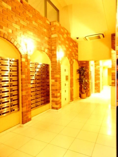 【エントランス】ロワール関内エナジス 