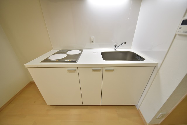 フロントハウス阿賀南のキッチン