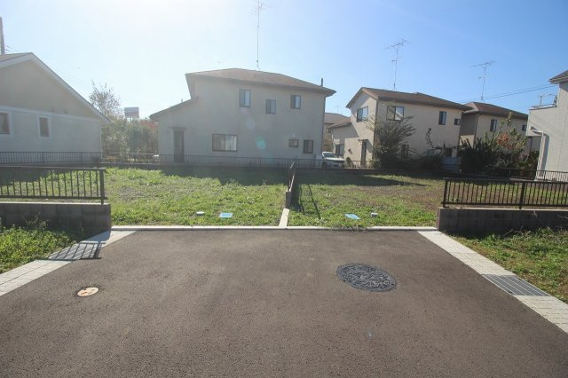 小山市神鳥谷　全9区画の前面道路含む現地写真|分譲地内道路（2023年11月撮影）