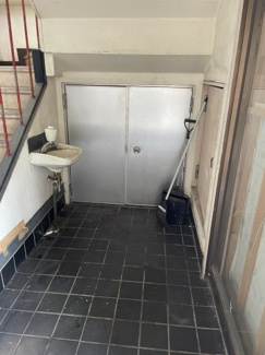 【玄関】 | 港区小碓三丁目　一棟貸店舗事務所  | エントランス