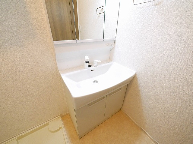 アビタシオン　キャトルの独立洗面台