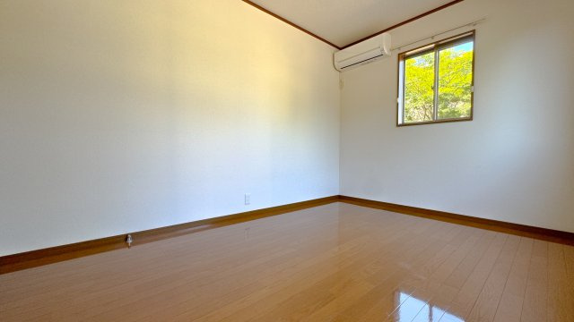エスパシオＴｒｅｓの洋室
