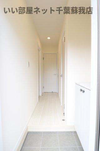 メゾン雅Ⅱの玄関|明るい玄関です