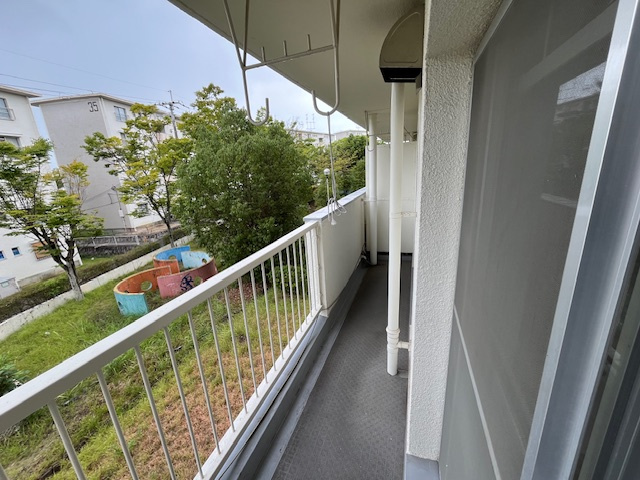 公団狭山住宅37号棟のバルコニー