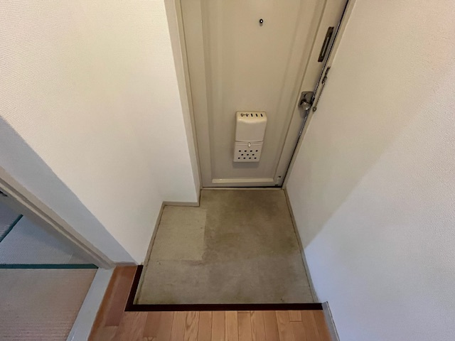 公団狭山住宅37号棟の玄関