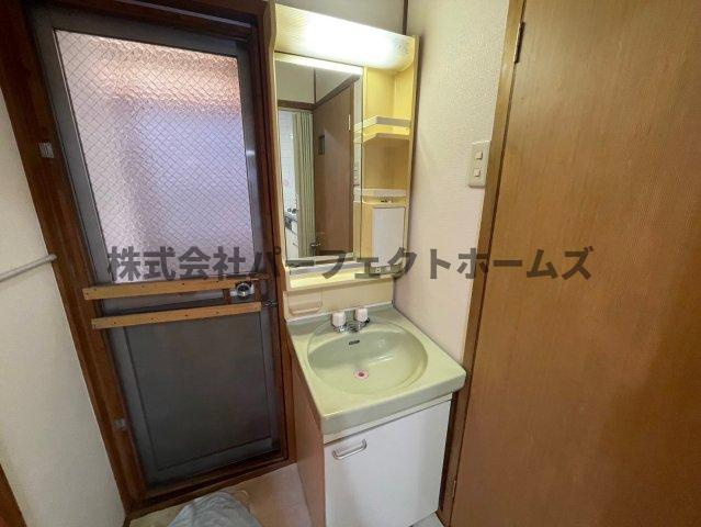 緑町戸建　賃貸の独立洗面台|独立洗面台です