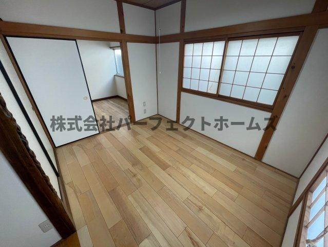 緑町戸建　賃貸の洋室|使い勝手のいい洋室です