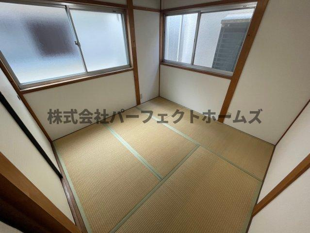緑町戸建　賃貸の和室|和室がひろがる居住スペース
